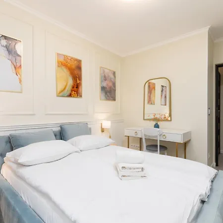 Feels Like Premium By Bookinghost