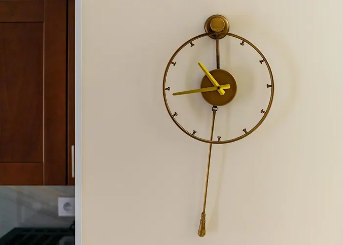 Feels Like Premium By Bookinghost Apartman