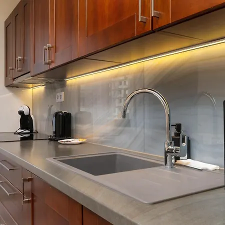 Feels Like Premium By Bookinghost Wrocław