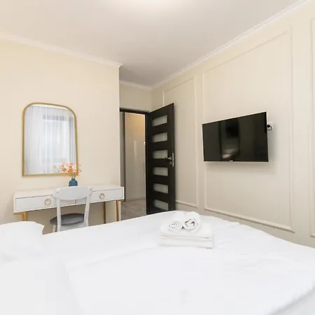 Feels Like Premium By Bookinghost *