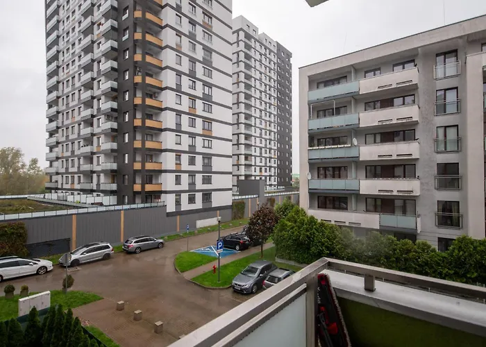 Feels Like Premium By Bookinghost *